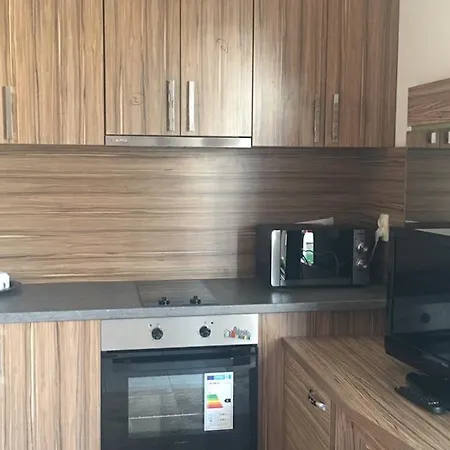 Tm Deluxe Located In Sunny База відпочинку