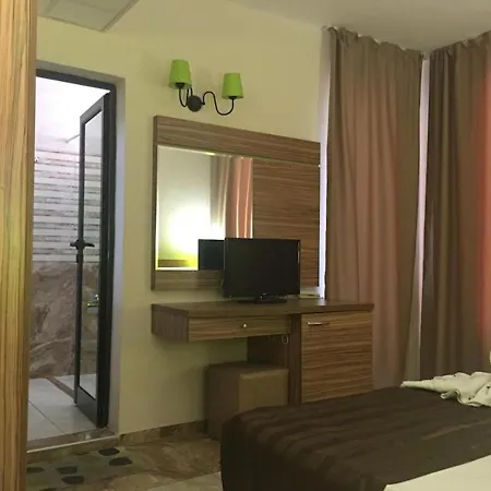 Tm Deluxe Located In Sunny