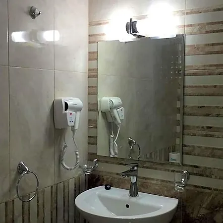 Tm Deluxe Located In Sunny База відпочинку